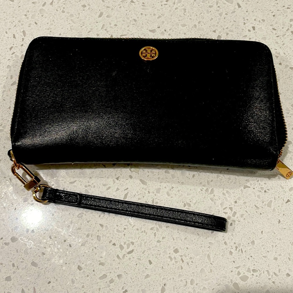 Tory Burch Robinson Wallet